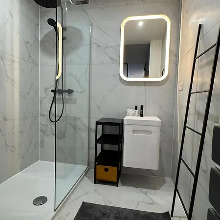 Ostend Central Residence Apartment